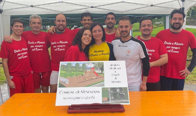 Ieri e oggi al campo sportivo comunale di Cremenaga il torneo in memoria di Giada e Alessio, i due fratellini di Mesenzana uccisi dal padre il 24 marzo 2022. La pioggia ha ridotto le partite, ma da questa mattina i protagonisti sono i bambini 