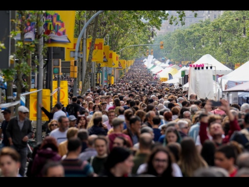 Sindaco di Barcellona, 'via gli alloggi turistici nel 2028'