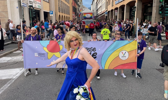 La partenza del corteo del Varese Pride (Foto Blitz)