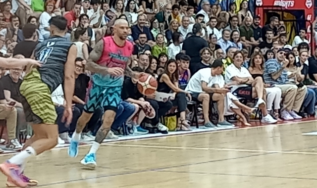 Marino saluta il parquet: pienone con big