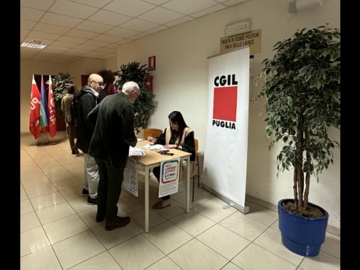 Riunione opposizioni con Cgil-Uil per referendum sull'Autonomia