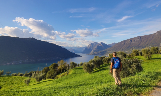 Il lago d’Iseo visto dalla Via Valeriana (foto visitbrescia.it)