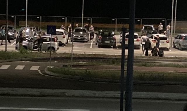 Musica alta e partite di notte: «Ci rovinano l’esistenza»