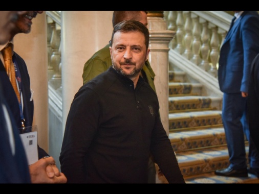 Zelensky, 'Mosca usa missili balistici forniti dall'Iran'