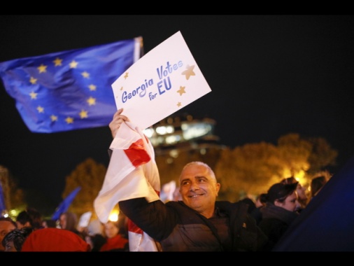 Cremlino, interferenze occidentali in elezioni in Georgia