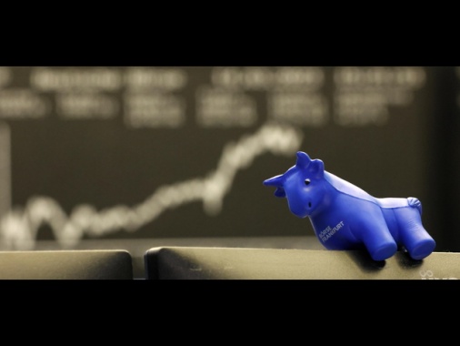 Borsa: Europa in calo in attesa del voto Usa, bene Ubs e Vw