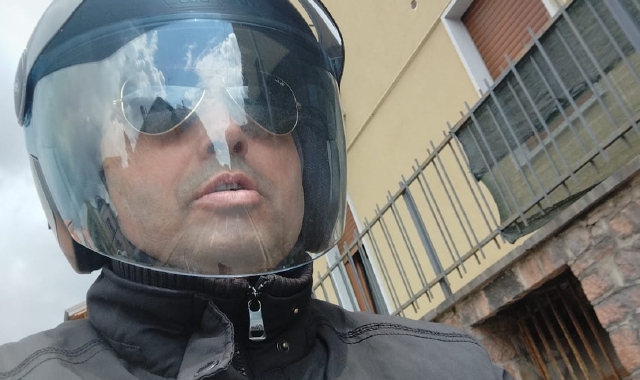 Consegna cibo, trova portafogli, li restituisce: la storia di Alì
