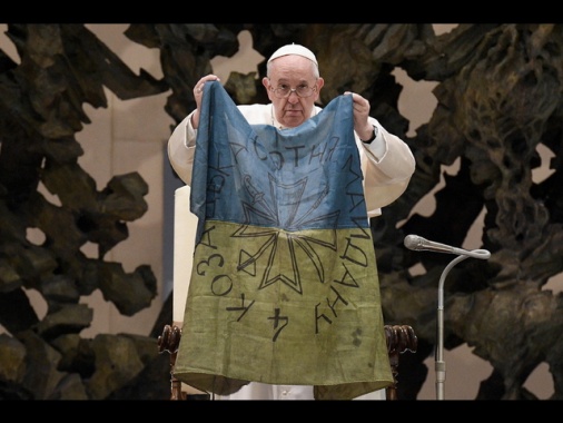 Papa, Dio chiederà conto delle lacrime sparse in Ucraina