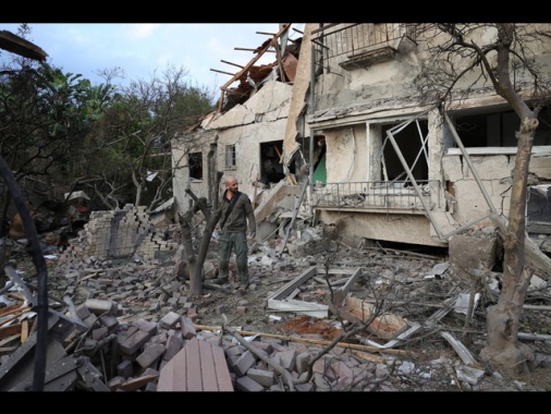 In 12 ore 150 razzi dal Libano verso Tel Aviv e il nord