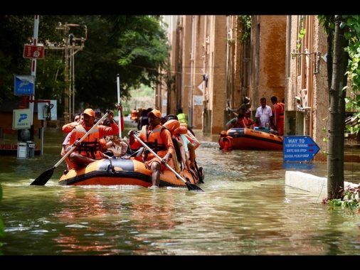 Ciclone Fengal, almeno 20 morti in Sri Lanka e India