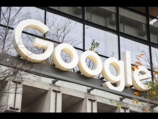 Australia obbliga piattaforme digitali a pagare per notizie