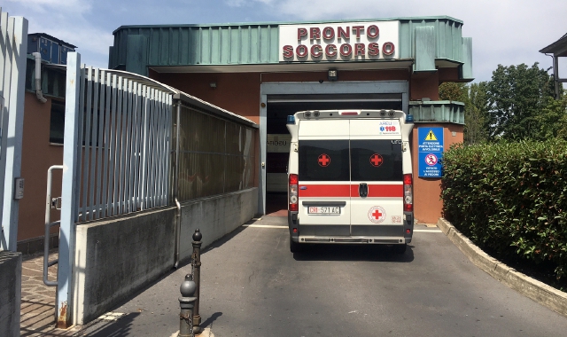 L’ingresso del pronto soccorso di Busto Arsizio (foto Archivio)