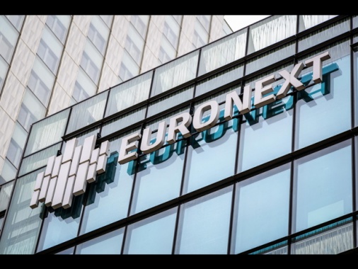Borsa: Europa in lieve calo, future in rosso, Milano +0,11%
