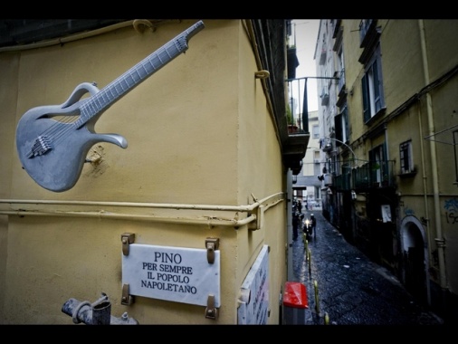 Tour e concerti, Napoli ricorda Pino Daniele a 10 anni da morte