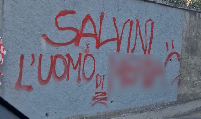 La nuova scritta comparsa oggi a Besnate