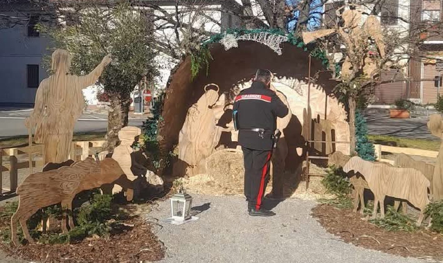 Il sopralluogo dei carabinieri a Fagnano Olona