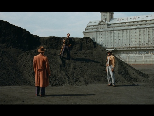 Adrien Brody, Un onore raccontare gli immigrati