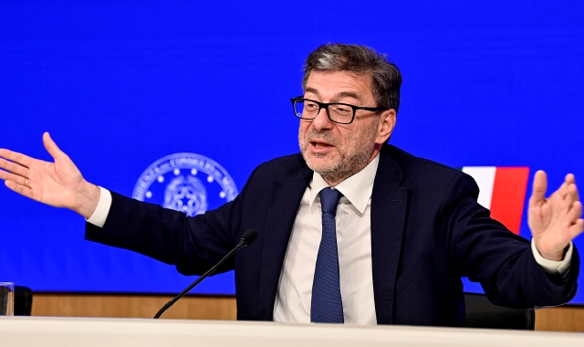 Il ministro Giancarlo Giorgetti premiato dalla rivista del Financial Times