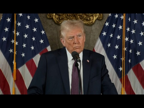 Trump chiede a Corte Suprema di bloccare sentenza New York