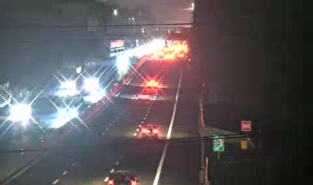 La coda ripresa dalla webcam di Autostrade per l’Italia