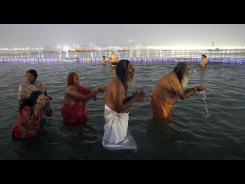 India prepara Maha Kumbh Mela, raduno per 400 milioni indù