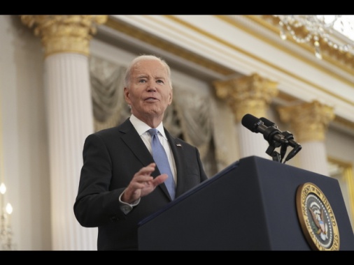 Biden, occorreranno decine di miliardi per ricostruire LA