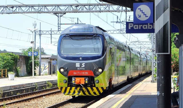 Rapina con il cacciavite, paura sul treno