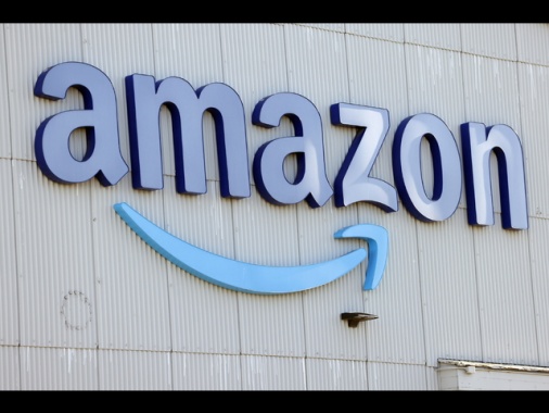 Sindacati, stato di agitazione per tutto il personale Amazon