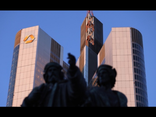 Commerzbank valuta il taglio alcune migliaia di posti