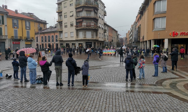 L’iniziativa in nome della pace a Saronno