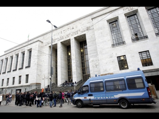 Abusi edilizi, in 8 a processo per la Torre Milano