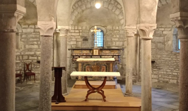La cripta della basilica di San Carpoforo a Como