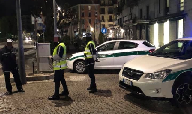 Lassativi nello spezzatino alla festa della polizia locale