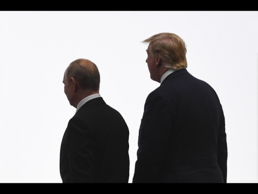 Cremlino, 'Putin pronto a eventuali colloqui con Trump'