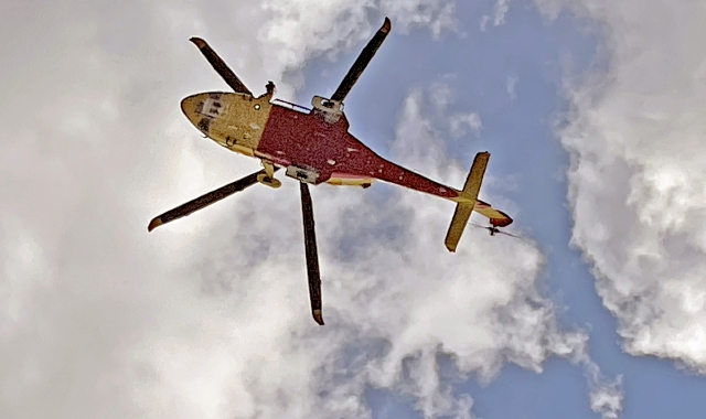 Elisoccorso in azione a Ispra, sul lago Maggiore (foto Archivio)