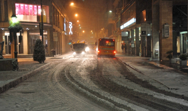 La nevicata notturna in città, a Varese, del 29 gennaio del 2012