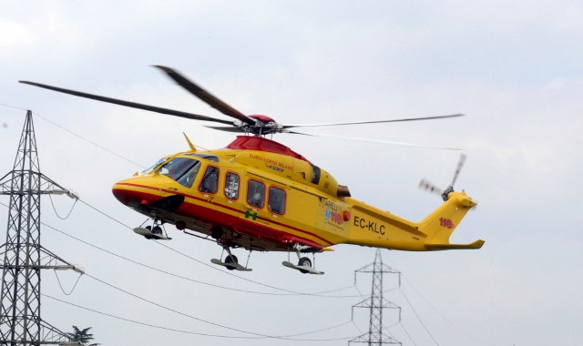 Folgorato mentre ruba rame in una cabina elettrica: ustioni gravi