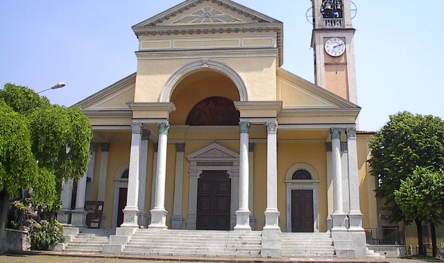 Gavirate, ladri in canonica