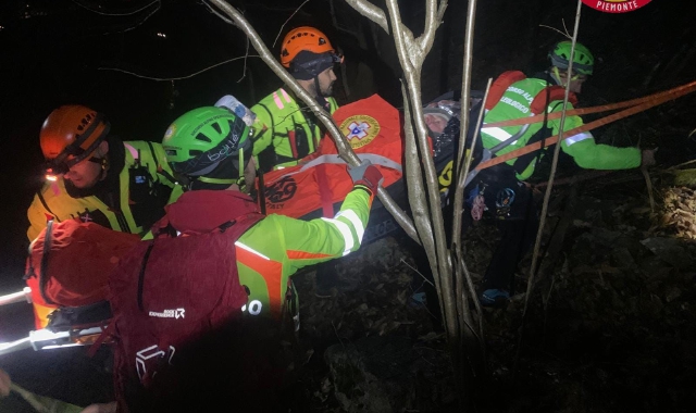 Si perde nel bosco: salvato nella notte grazie al drone