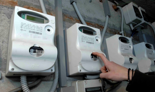 Diverse centinaia di utenze sono rimaste senza corrente elettrica (foto Archivio)