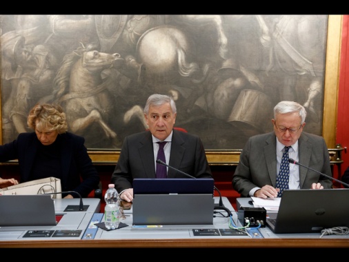 Tajani, vedremo piano Trump ma noi siamo per due Stati