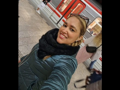 Omicidio baby-sitter,frame del compagno che trascina borsone