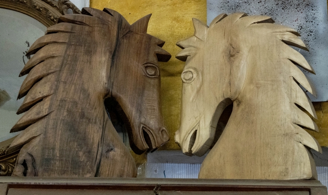 Maurizio Vit crea oche, galline, capre, maiali, cavalli e tutti gli animali da cortile