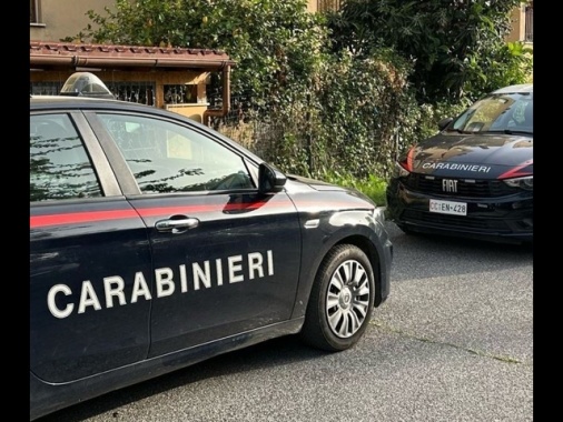 Femminicidio nel Torinese, uccisa a coltellate dal marito
