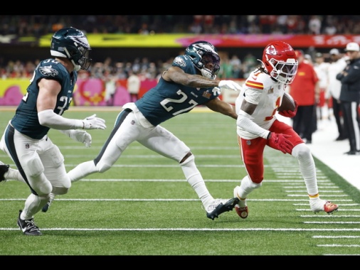 Superbowl, gli Eagles battono i Chiefs 40 a 22