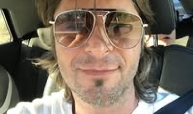 Tragico volo dal sesto piano: morto il direttore di Virgin Radio