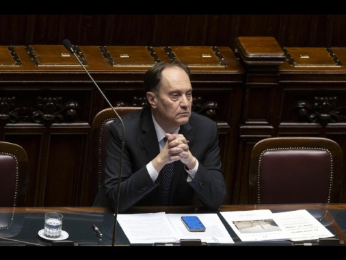 Ciriani, l'intelligence usa spyware legalmente