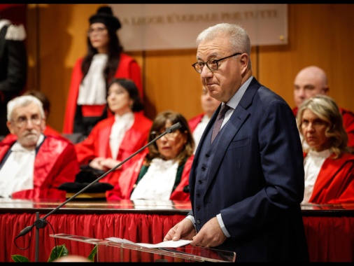 Mantovano, 'con noi giornalisti tutelati, stretta su Servizi'