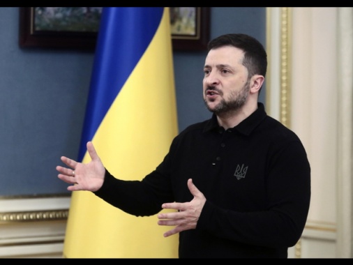 Zelensky, pronti a parlare di tutto ma piano Usa non c'è