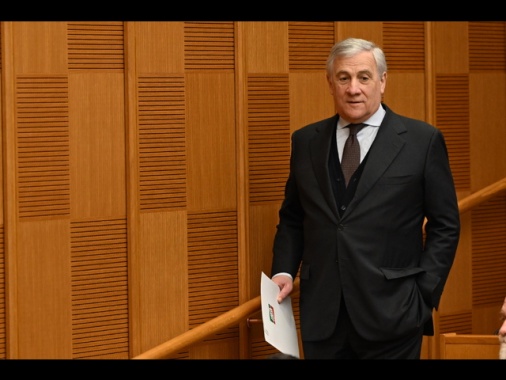 Tajani, prima della rottamazione taglio dell'Irpef al ceto medio